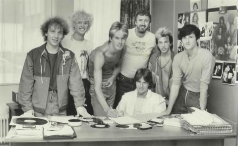 emi-signing-july-1982