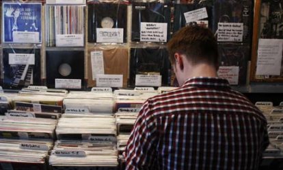 The-Rough-Trade-record-sh-001